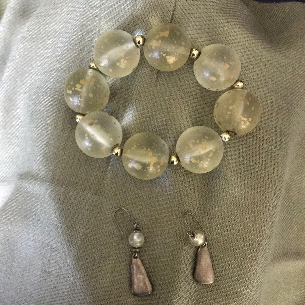 Green Bracelet w/ Earrings